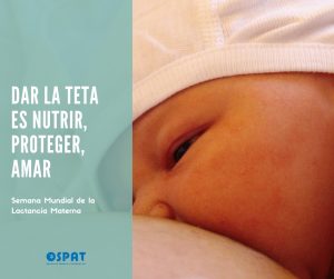 bebé tomando de teta