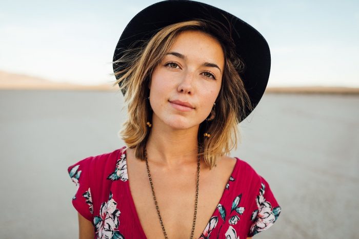 mujer tranquila