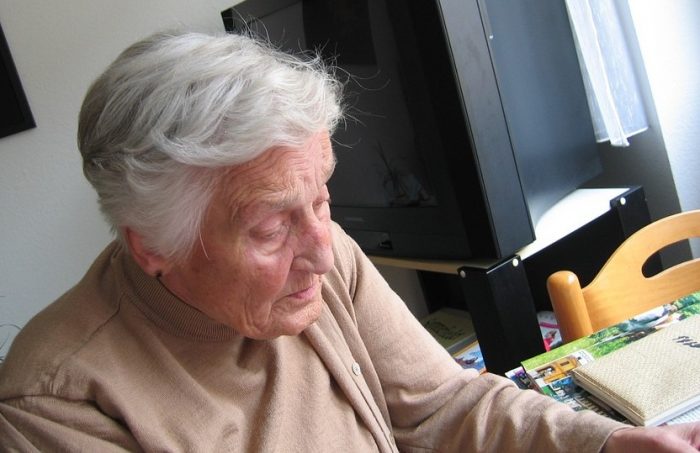 Mujer anciana