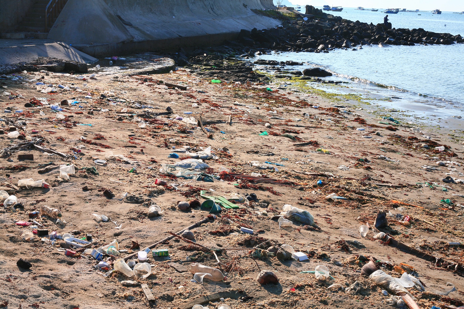 Playas contaminadas mucho más que plataformas petroleras OSPAT