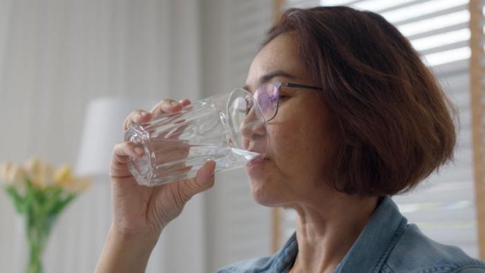 tomar agua hace bien